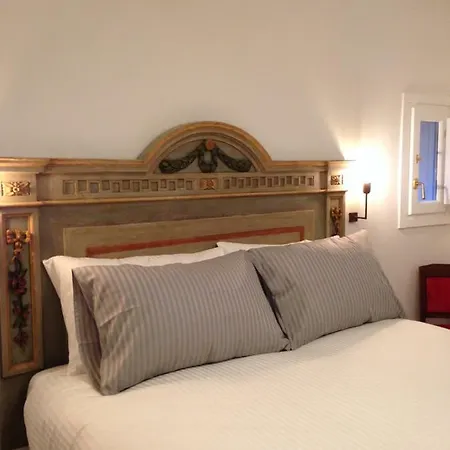 Casa Acciaiuoli
