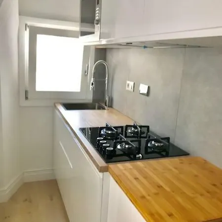 Booking Florence Apartment *