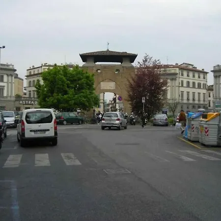 Luna 36 In Centro A Florenz