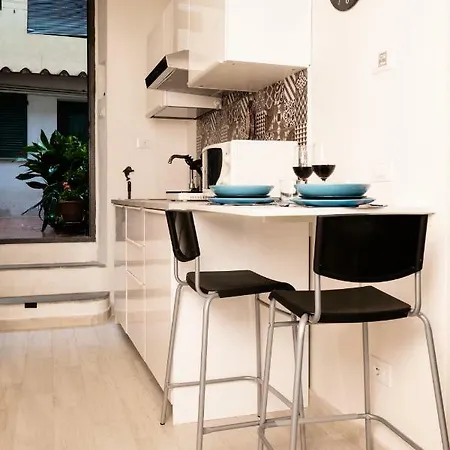 Il Nido - Cozy In Santa Croce Apartment *