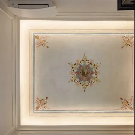 Vivaldi Luxury * Florence
