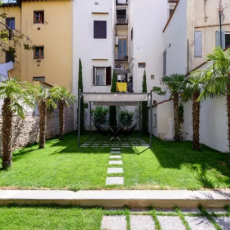 Vivaldi Luxury Guest house *