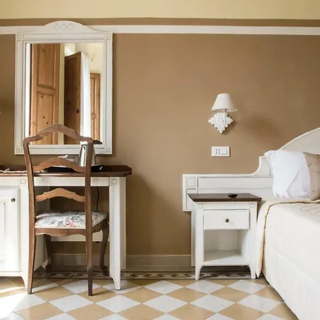 Domo Florenzia Bed & Breakfast