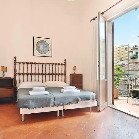 Appartement Via Della Chiesa Florence