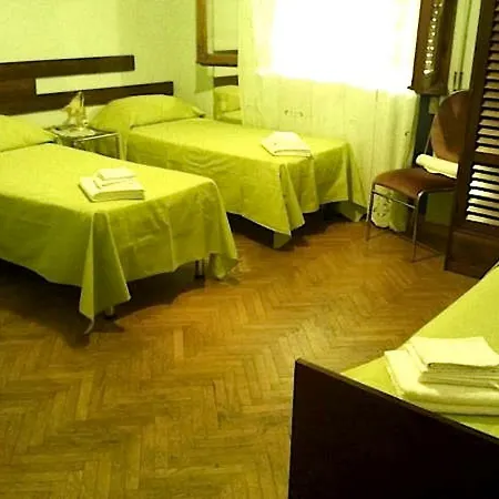 Mel 아피타카메레 B&B 3*