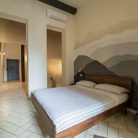Duallook Apartment