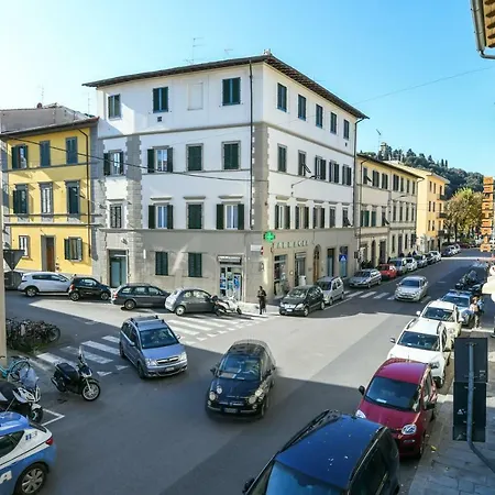 Apartment Oltrarno's Sweet Rose - Free Parking!