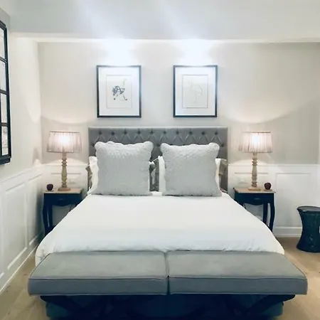 Booking Florence Apartment *