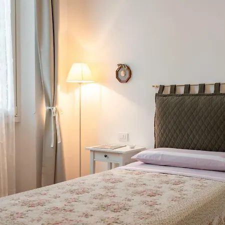 Le Rose Di Leonardo - Antica Dimora Firenze