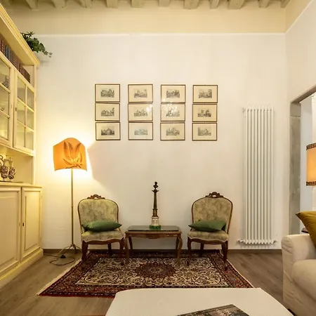 Apartment Tornabuoni Chic