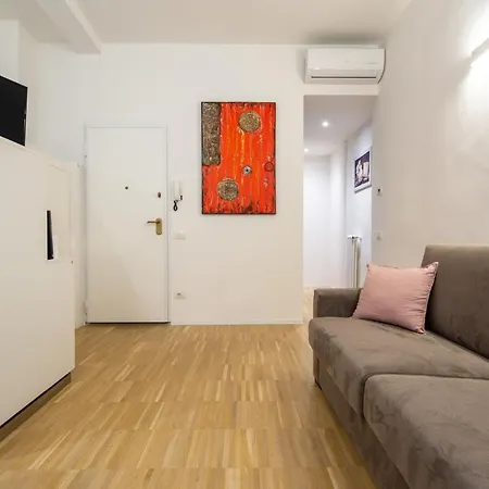 Apartment Bargello Modern By Mmega