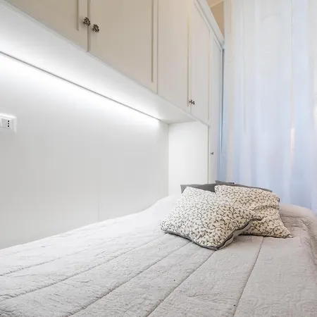 Apartment Tornabuoni Chic *