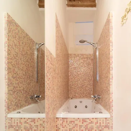 Colonna Romantic Apartment *