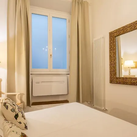 Tornabuoni Chic Apartment Florence