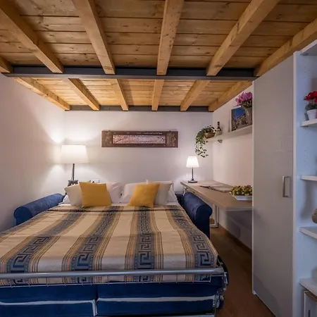 Apartment Parione Florence
