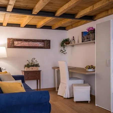 Apartment Parione *