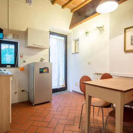 Paradiso 28 Apartment