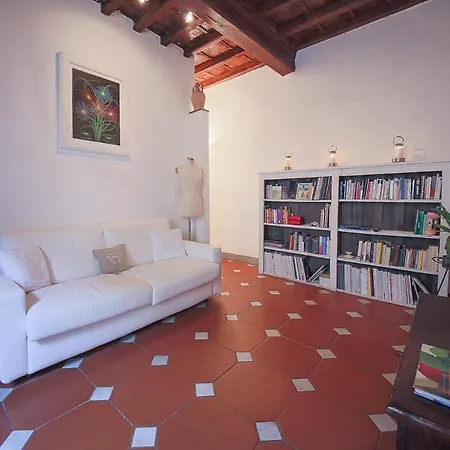 Santa Maria Apartment Florence