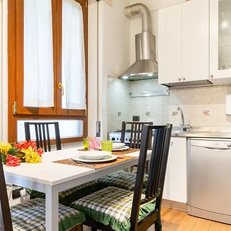 Arno River Bright Apartment *