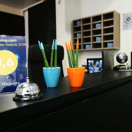 Hotel Magenta 3*