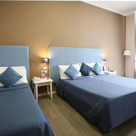 Magenta Hotel