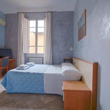 Angelica Otel Floransa